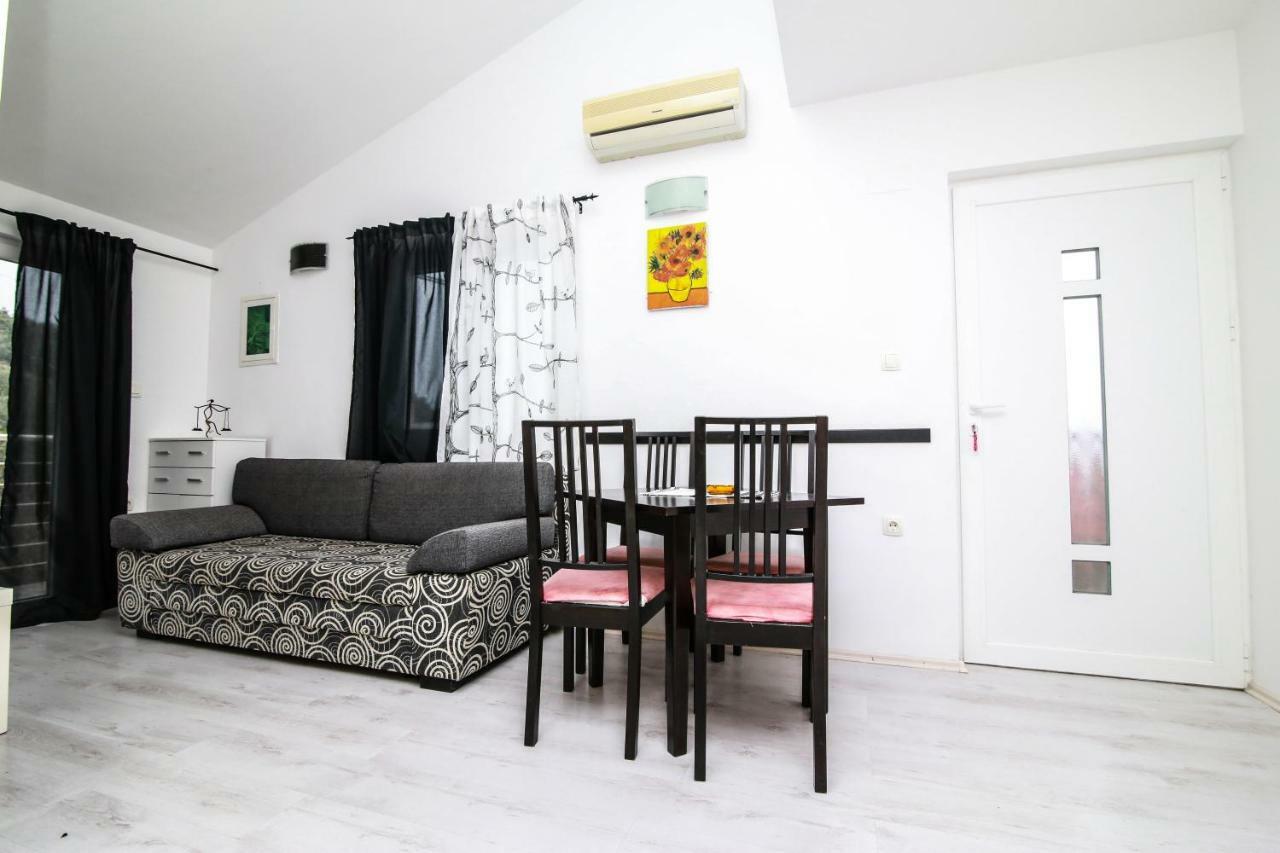 Apartments Alma Podgora Εξωτερικό φωτογραφία